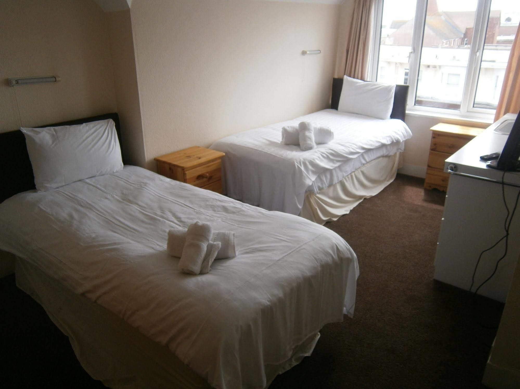 OYO Grosvenor House Hotel Skegness Buitenkant foto